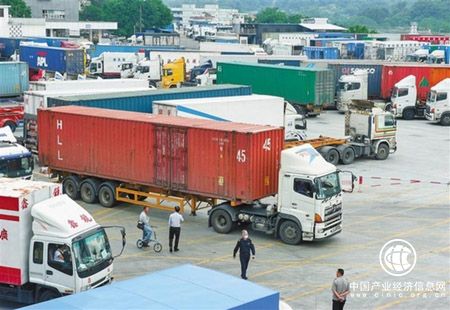 香港回归二十年 深港两地贸易规模增长近10倍