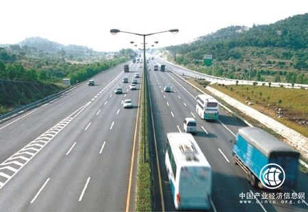 一路串四城 粤港合作催生“黄金走廊”