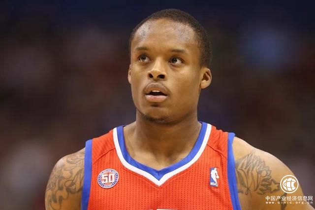 小牛补强签快船旧将 生涯场均2.7分他能留NBA？