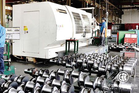 辽宁：加快振兴先进制造业 推动新旧动能接续转换