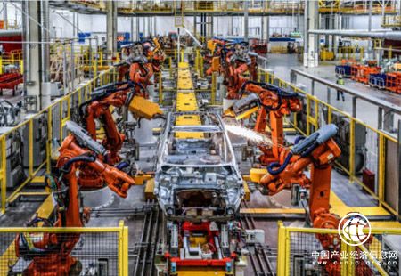 2025年我国将实现有条件自动驾驶的智能汽车规模化生产