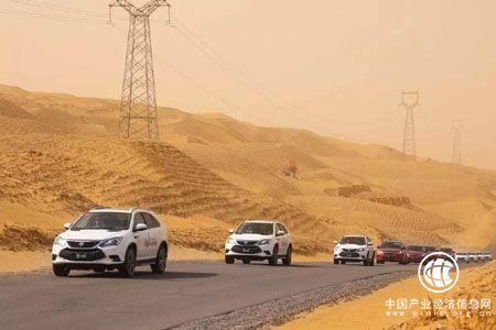 征服死亡沙海 探索环保人生 比亚迪王朝车队穿越生命线