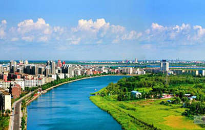 辽东湾新区：筑巢引凤 产业集聚千亿基地