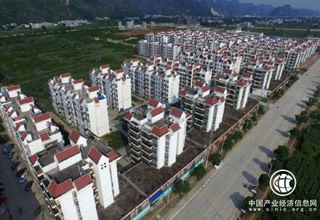 发改委下达中央预算内投资44亿元支持易地扶贫搬迁