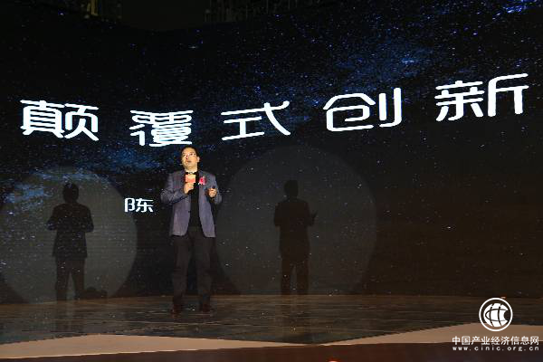 互联网时代下，艾佳生活如何做到地产与家装结合