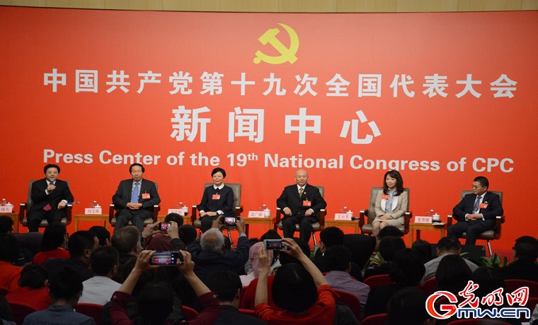 直播：“文化发展开创新局面”集体采访