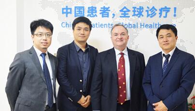 出国看病服务机构应该根据患者具体情况推荐治疗方式