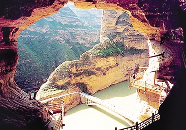 甘肃天水：深挖文化资源 行走“一带一路”