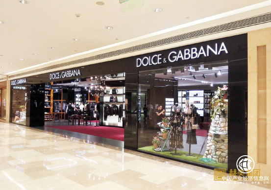 赫美集团、光大银行强强携手 我国首款轻奢时尚主题信用卡面世