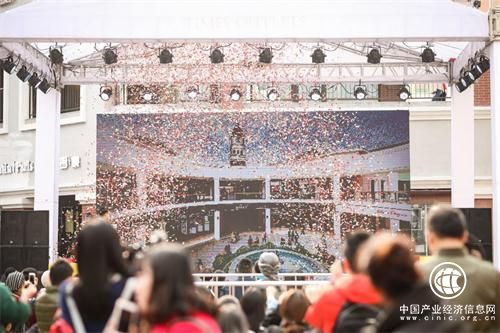 “时代奥莱焕新颜－购物玩乐新一章”