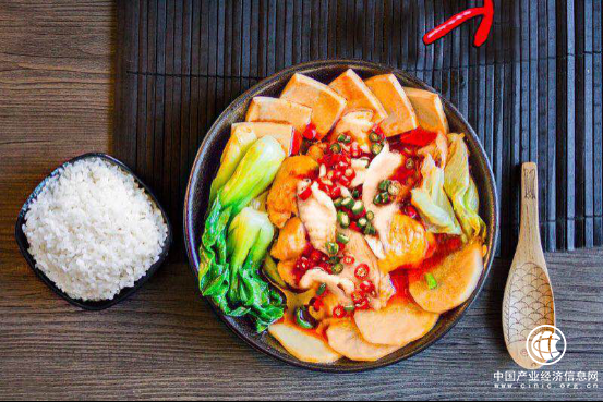 新辣道携手饿了么，超元气工作餐就是这个饭儿