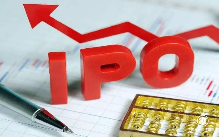 同样是消费金融新崛起巨头，相比趣店，更看好易鑫！