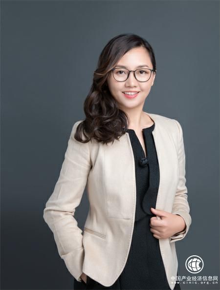 黄大容：8年磨一剑，一路走来的不易与坚持