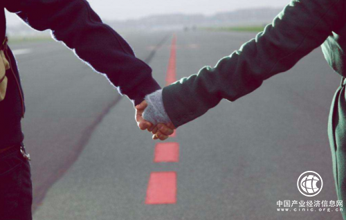 易到做“红娘” 促成了一段美好姻缘