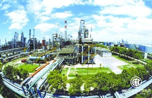 江苏化工园区治理“绿”意浓