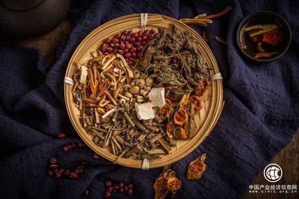 中药纷纷挂“洋”头 中华国粹如何传承