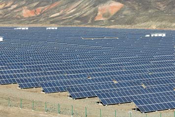 三部门：继续实施农村供暖清洁替代 大力推广太阳能、风能供暖