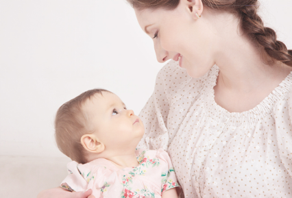 小白熊新款吸嘴式母乳储存袋，为背奶妈妈减负