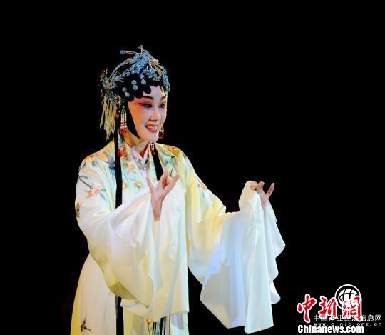 乡音版《牡丹亭》首次晋京演出 再现400年前汤翁原味 