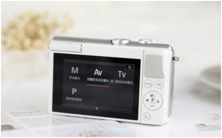 佳能微单M100，旅游神器捕捉美好瞬间