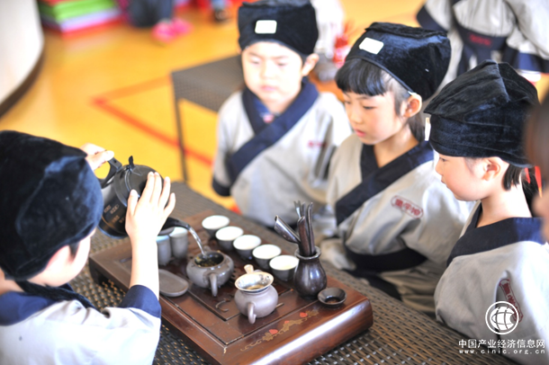 创业13年,开馆300家,深耕传统国学,童学馆李广斌要影响100万个家庭,培育世界英才