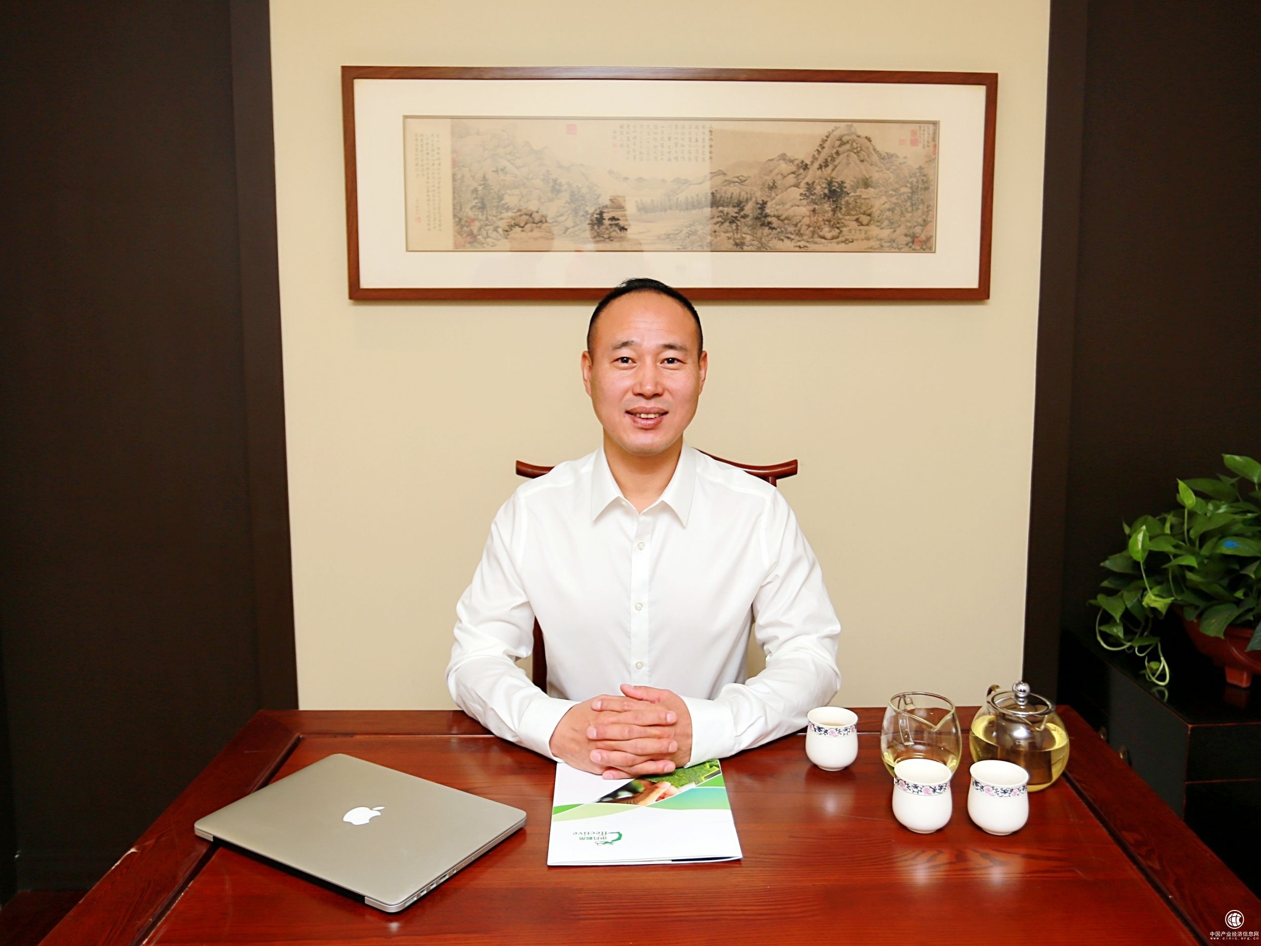 不忘初心 造福社会