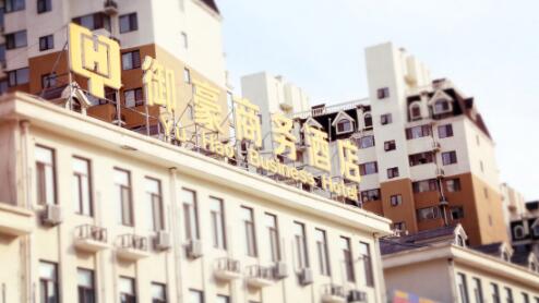 华誉传奇影业巨资打造影视行业生态链