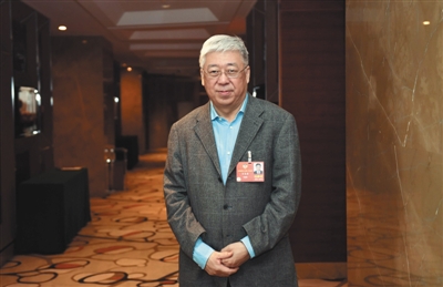 政协委员方来英答记者问：随城市变化调整医疗布局