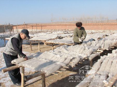 内蒙古呼伦贝尔市阿荣旗：山村小粉条 走俏大城市