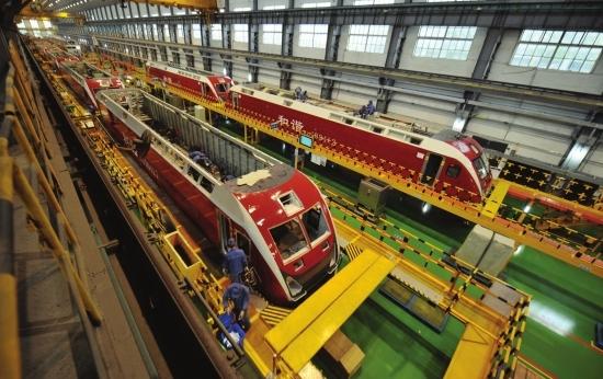 中国首台永磁直驱电力机车技术方案通过专家评审