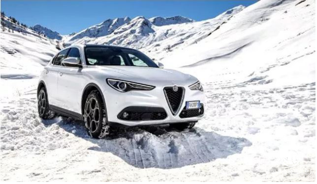 阿尔法•罗密欧Stelvio——见之不忘 思之如狂