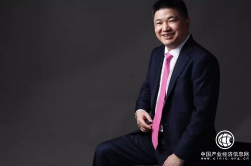 中国慈善家黄其森饮水思源 不忘桑梓心怀感恩热衷公益