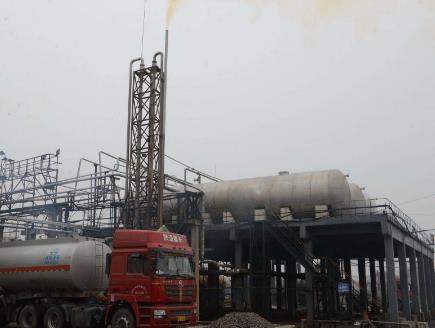 我国硝酸工业经过几年的快速发展后，现已进入平衡发展阶段