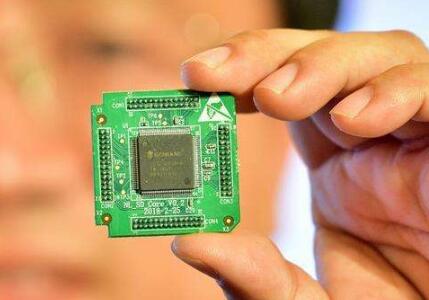 重庆万国12英寸功率半导体芯片项目试产