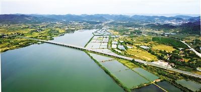 湖北破解“化工围江”划定生态红线