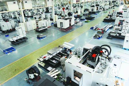 我国工业迈向中高端要过三道坎