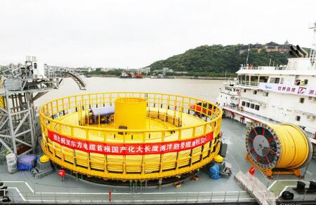 我国首条国产化大长度海洋脐带缆交付