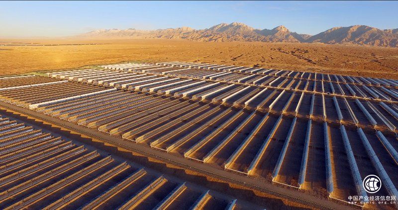 我国首个大型商业化光热电站中广核德令哈项目一次带电并网成功