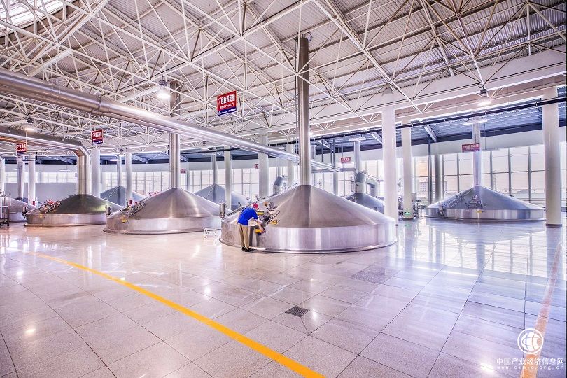 的工厂之一,年产能高达160万吨,承担了将近百威啤酒全球20%的供应量