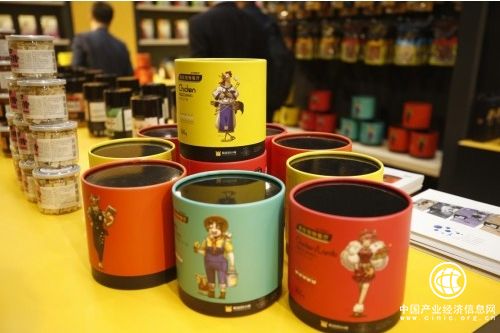 疯狂小狗宠物食品：以人类食品安全标准研制健康狗粮