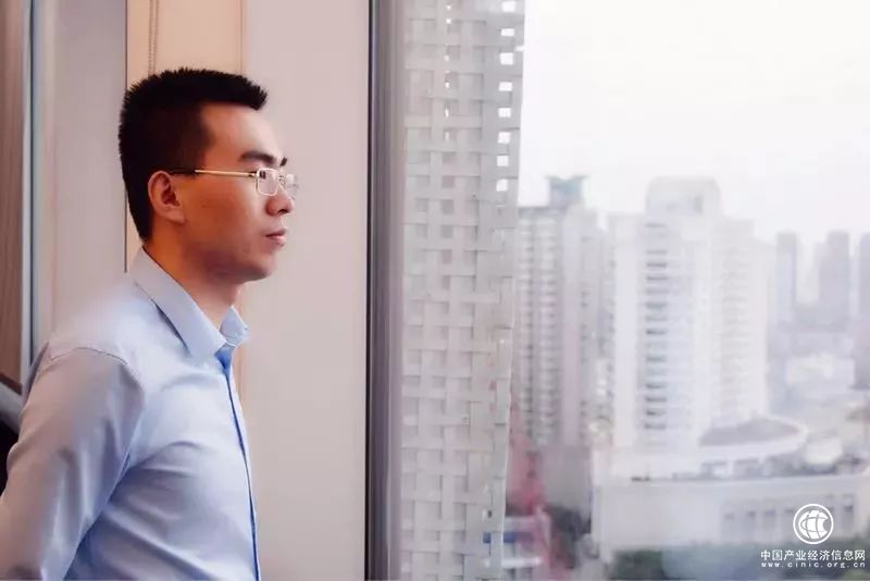 窦丙海：中国新一代商业创新领袖，开辟实业发展新航线！