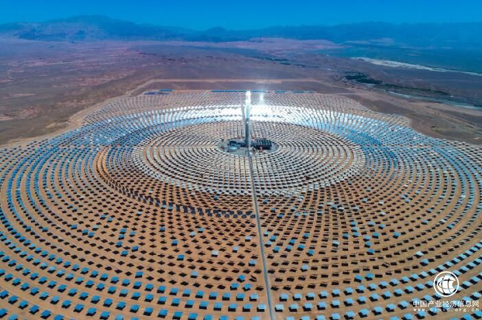 中国电建承建的世界最大塔式光热电站成功并网