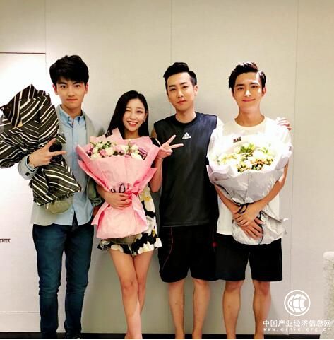 《七月与安生》电视剧杀青 演员陈一雯饰演职场软萌迷妹