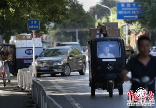 快递小哥：最熟悉的陌生人 一分耕耘，一分收获