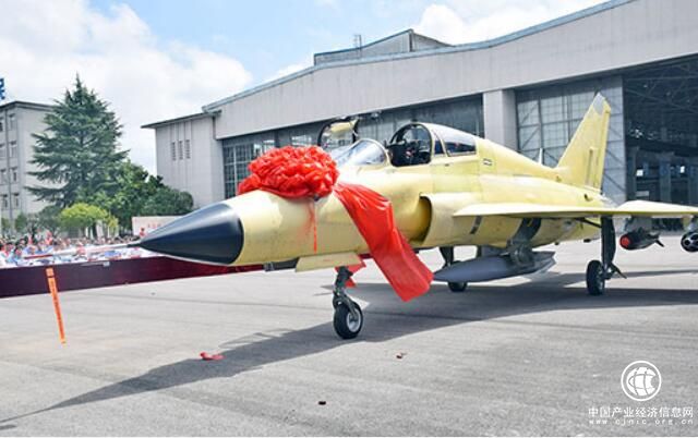 航空工业首架FTC-2000G 军贸飞机总装下线