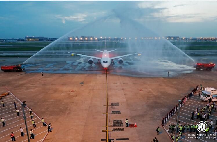 东航向全球发布最新配置的新一代顶级旅客服务系统