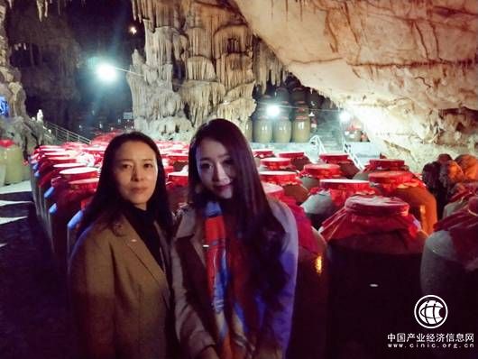 梨花女子学院院长员歆然老师走访成龙酒业