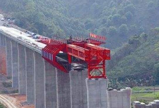 高铁施工“神器”是如何炼成的？