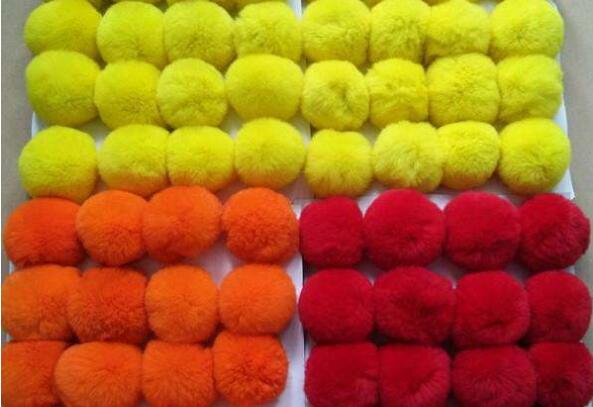 河北南宫：小毛球“缝”出脱贫路