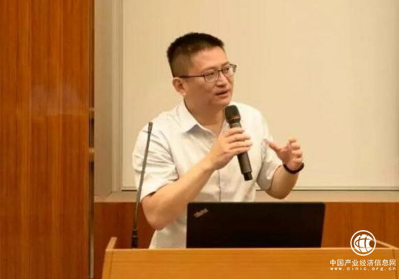 守正出奇敢于敢当，钜派投资2018下半年投策报告出炉